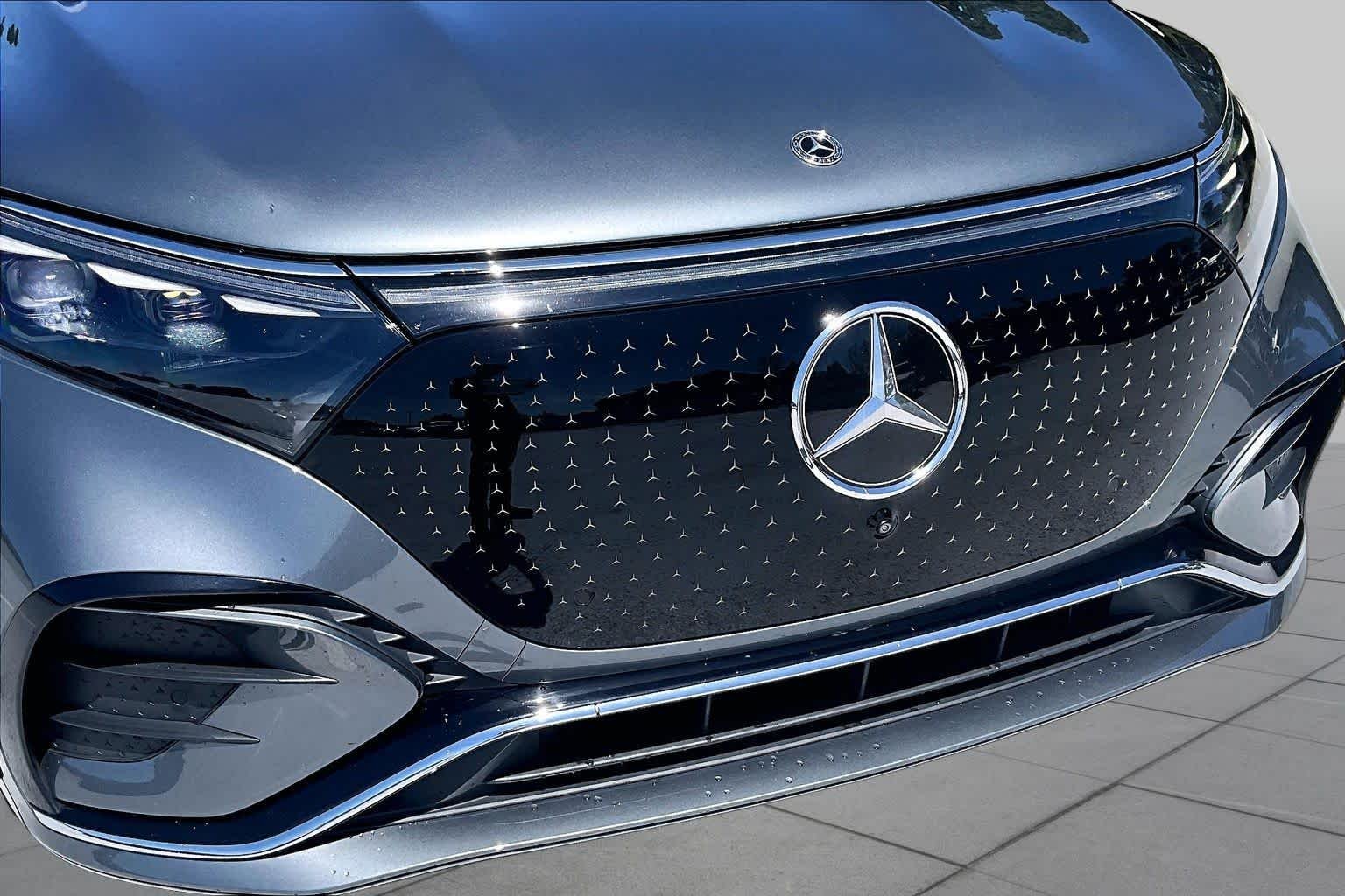 Used 2023 Selenite Grey Metallic Mercedes-Benz EQS 580 image 28