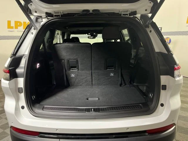 Used 2024 Bright White Clearcoat Jeep Altitude X image 37