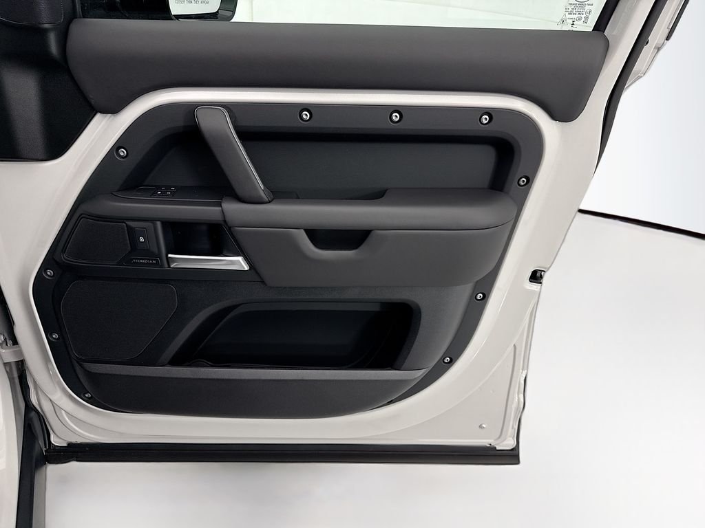 New 2026 Borasco Grey Land Rover S image 24