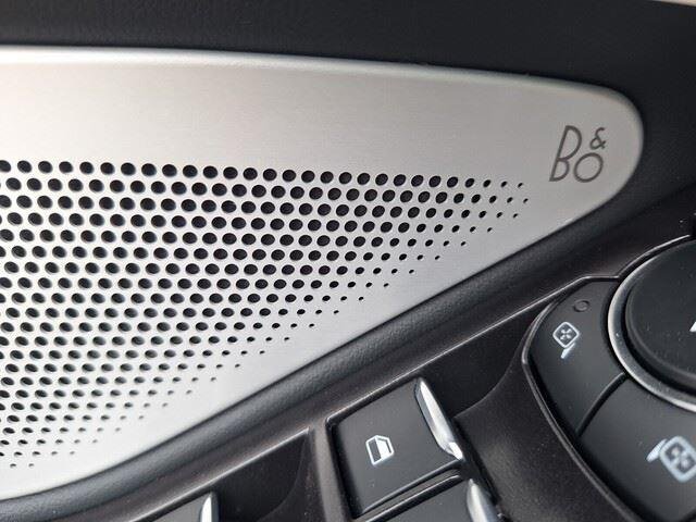 New 2026 Carbonized Gray Metallic Ford Tremor® image 23