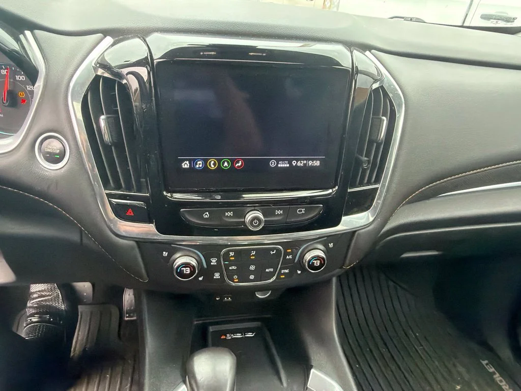 Used 2021 White Chevrolet Premier image 12