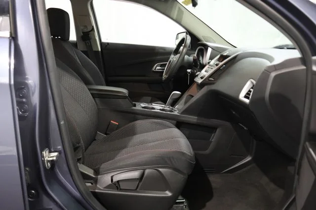 Used 2014 Blue Metallic Chevrolet LS image 15