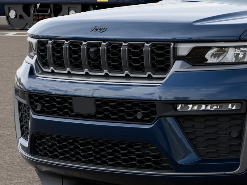 New 2026 Fathom Blue Pearl-Coat Exterior Paint Jeep Limited Reserve image 9