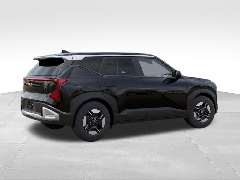 New 2027 Black Kia LX image 6
