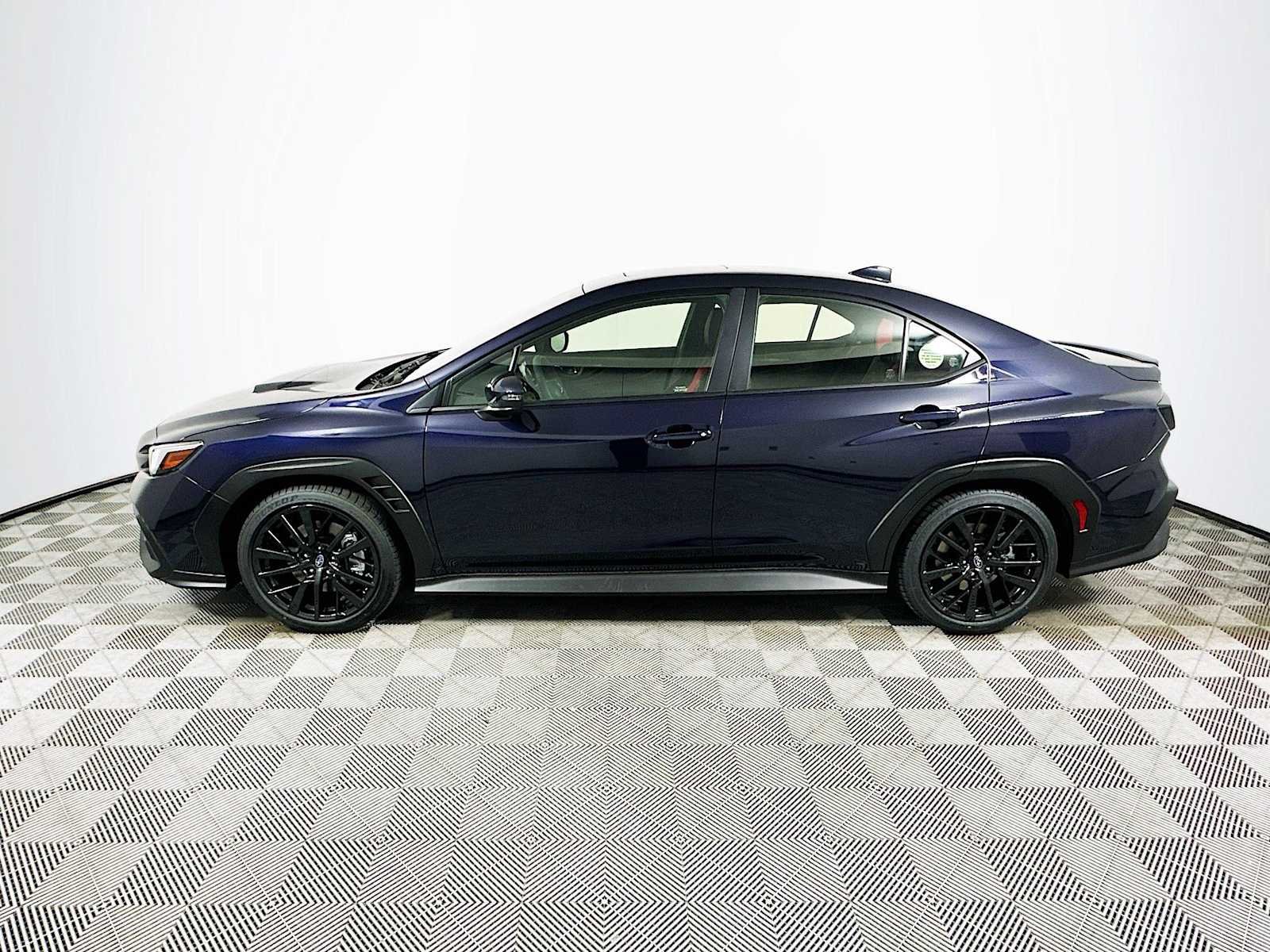 New 2026 GALAXY PURPLE PEARL Subaru Limited image 4