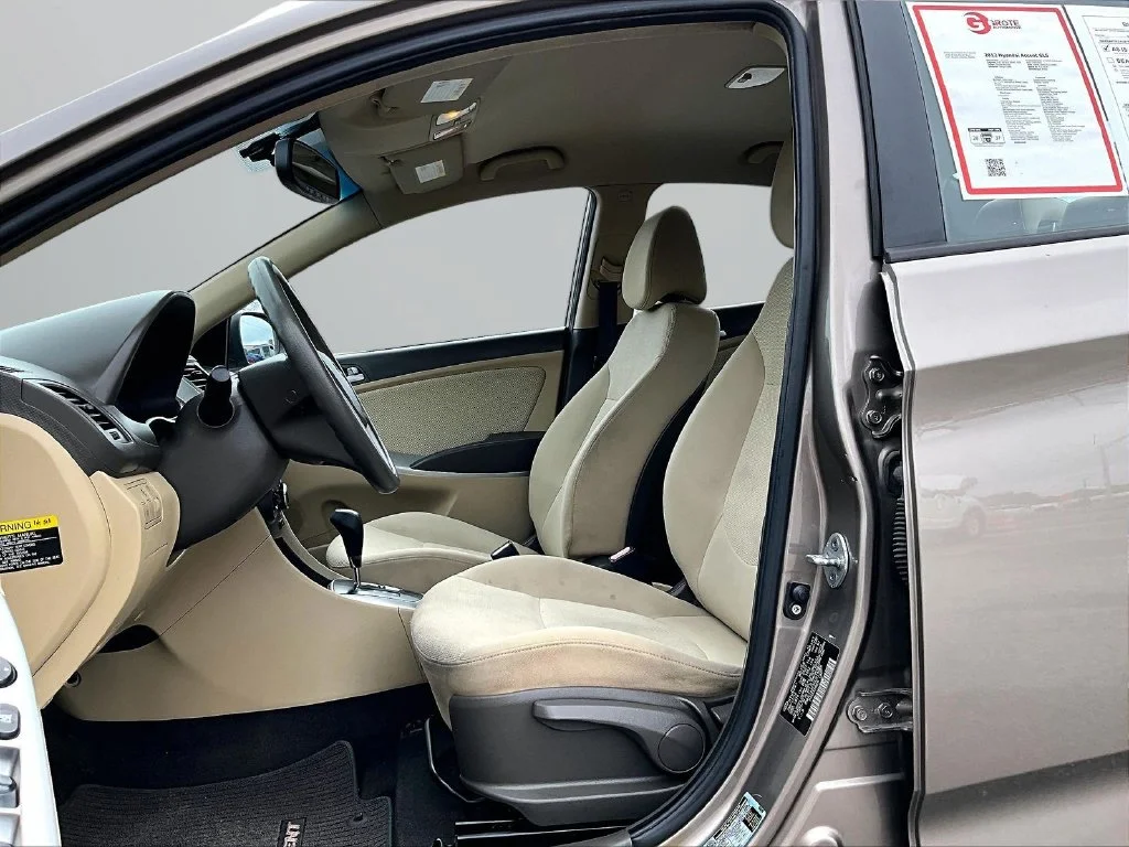 Used 2012 Brown Hyundai GLS image 26