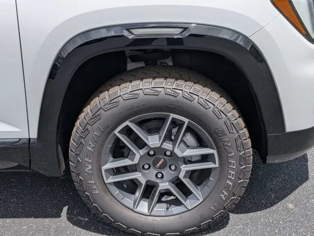 New 2026 Summit White GMC AT4 image 12