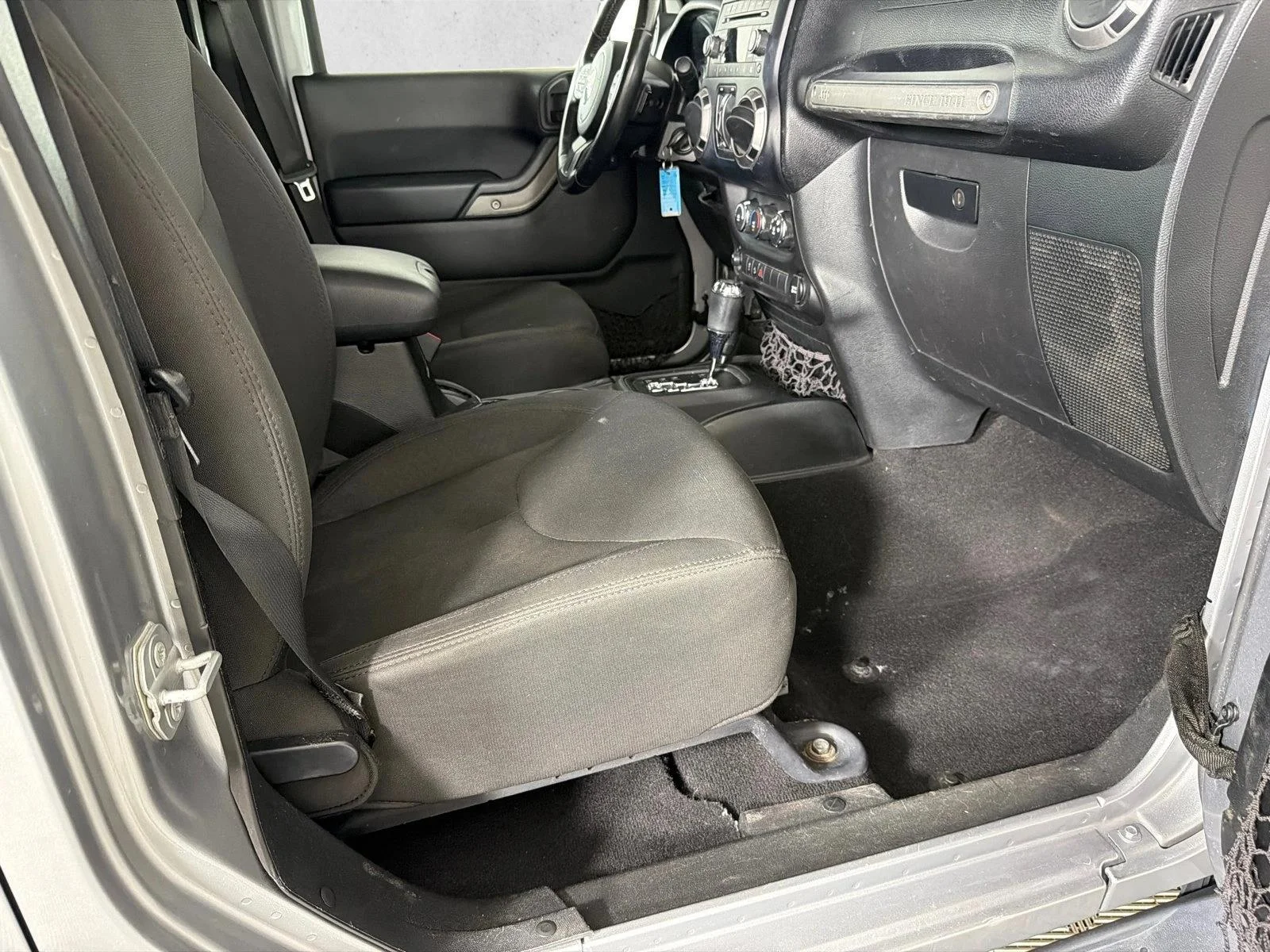 Used 2017 Red Jeep Sport image 13