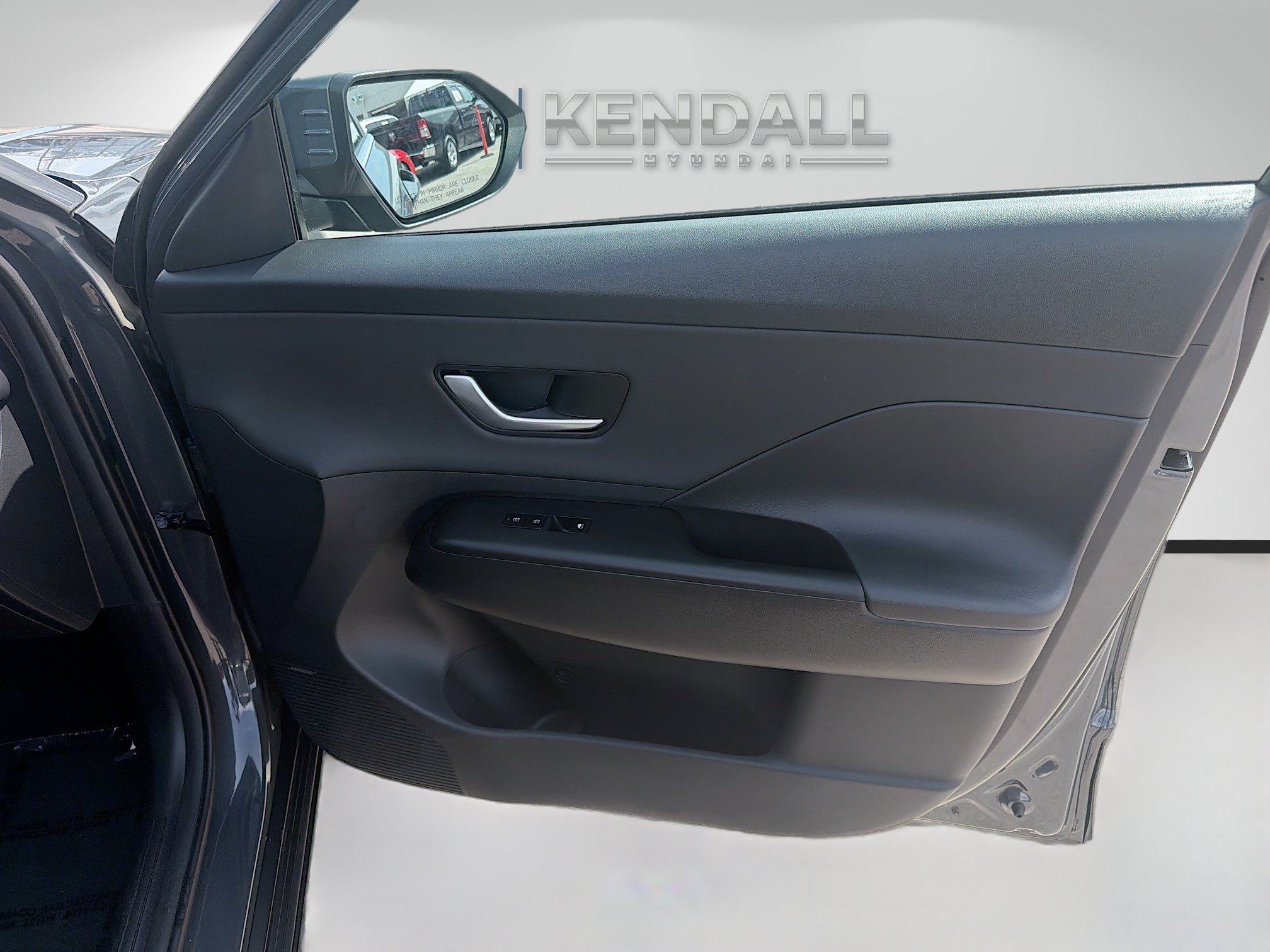 Used 2024 Ecotronic Gray Pearl Hyundai Limited image 31