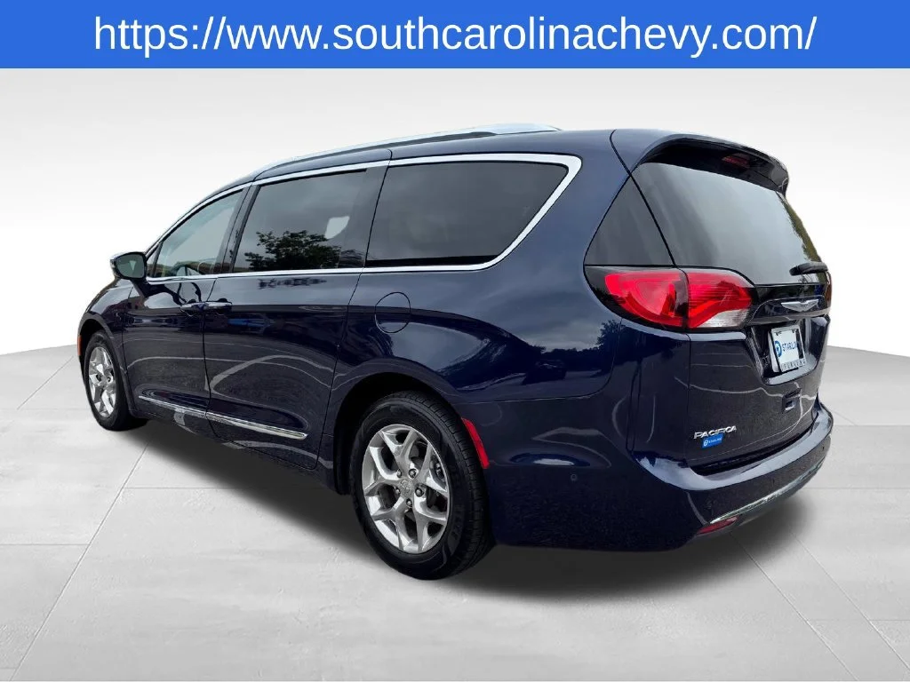 Used 2017 Blue Chrysler Limited image 37