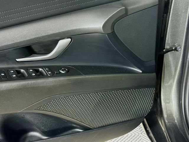 Used 2024 Gray Hyundai SE image 19