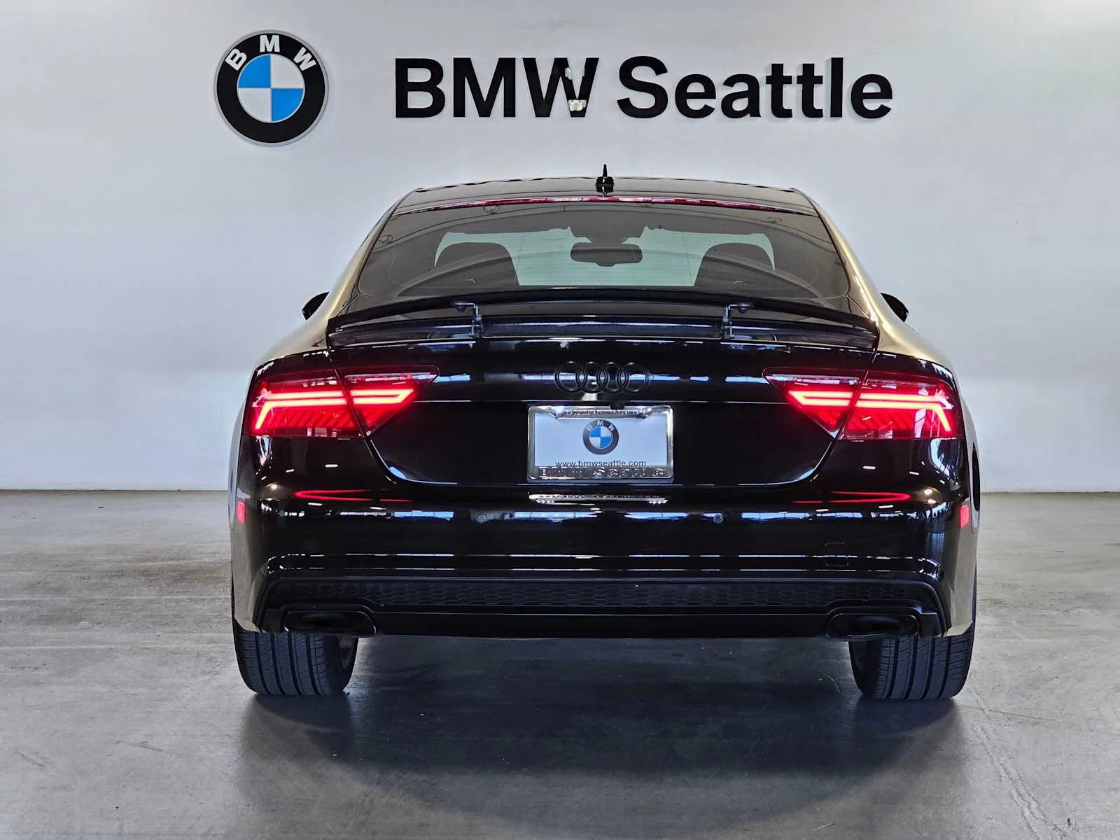 Used 2018 Brilliant Black Audi Premium Plus image 5