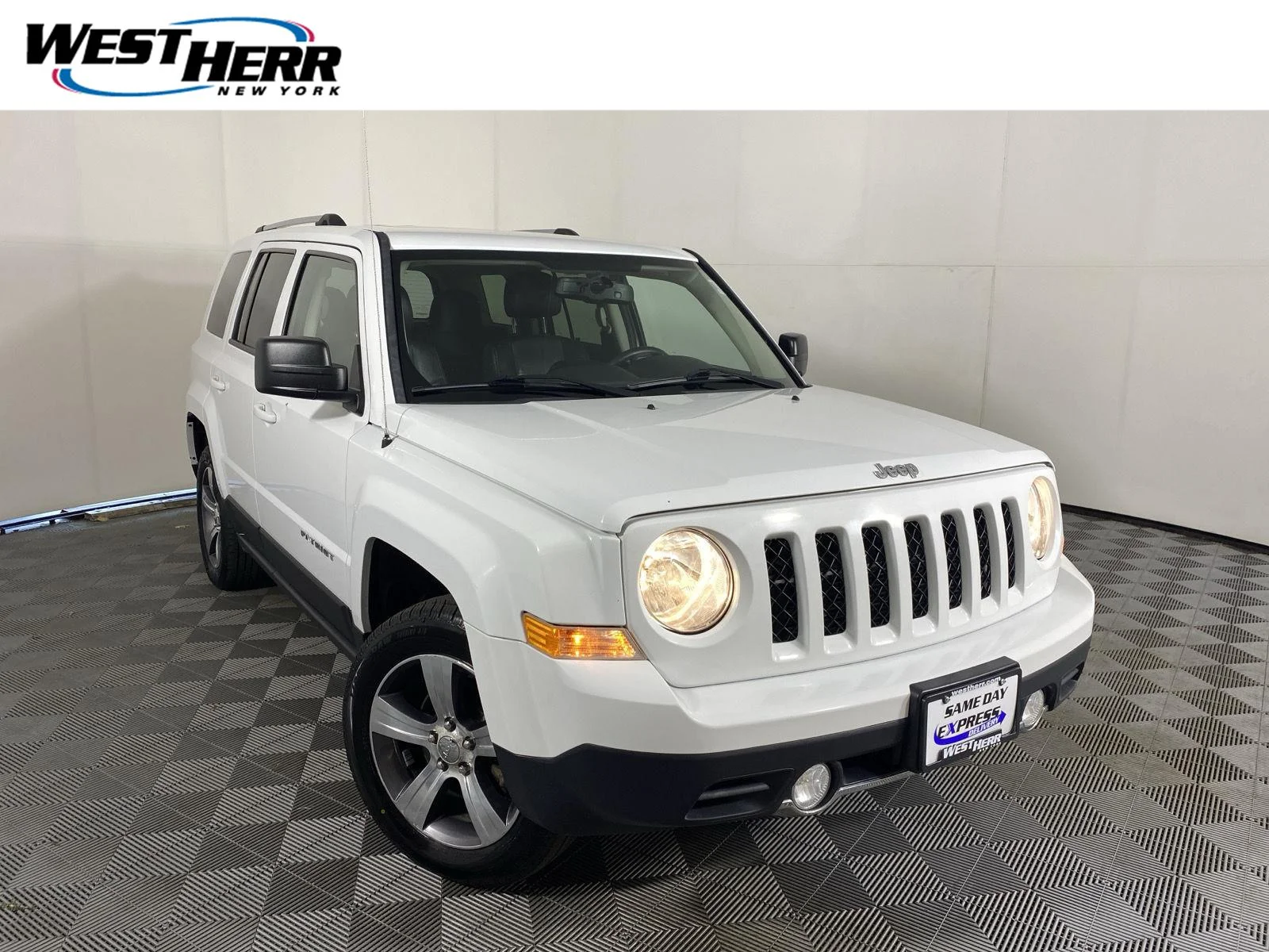 Used 2016 Bright White Clearcoat Jeep High Altitude Edition image 1