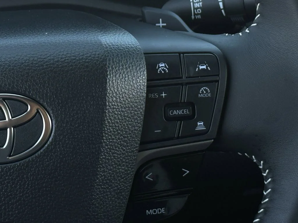 Used 2026 Green Toyota SE image 16