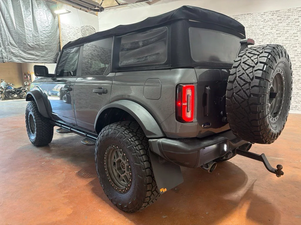 Used 2021 Carbonized Gray Metallic Ford Badlands image 5
