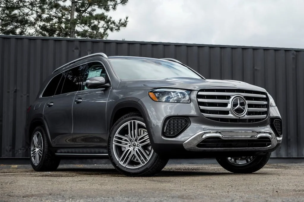 New 2026 Selenite Grey Metallic Mercedes-Benz GLS 450 image 39