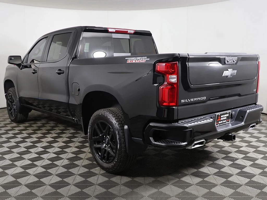 Used 2025 Black Chevrolet LT Trail Boss image 9