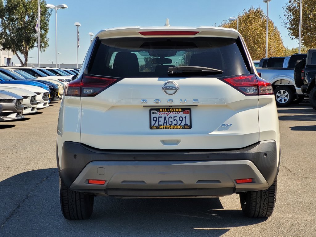 Certified Used 2022 White Nissan SV image 5
