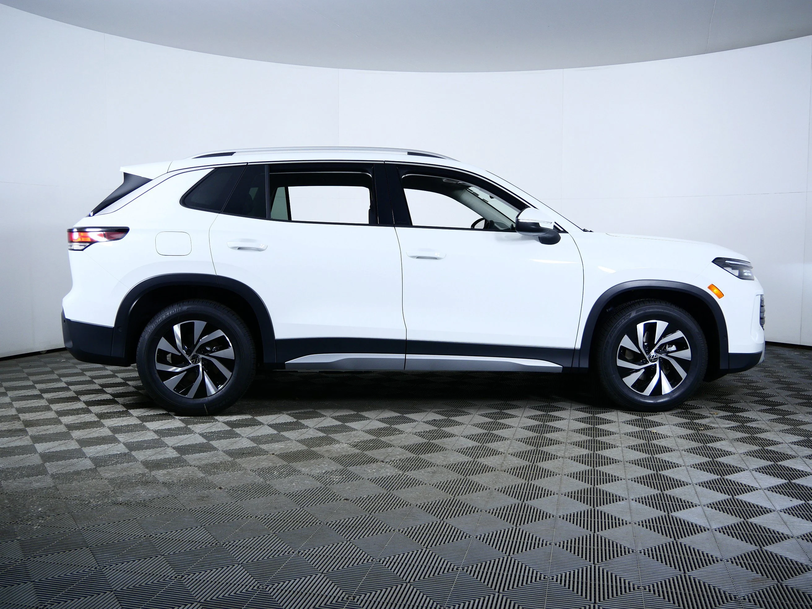 New 2026 Pure White Volkswagen S image 8