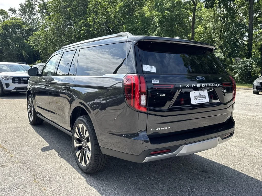 New 2026 Gray Ford Platinum image 5