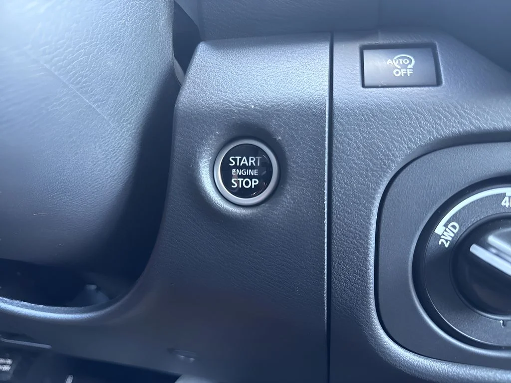 Used 2025 Black Nissan PRO-4X image 20