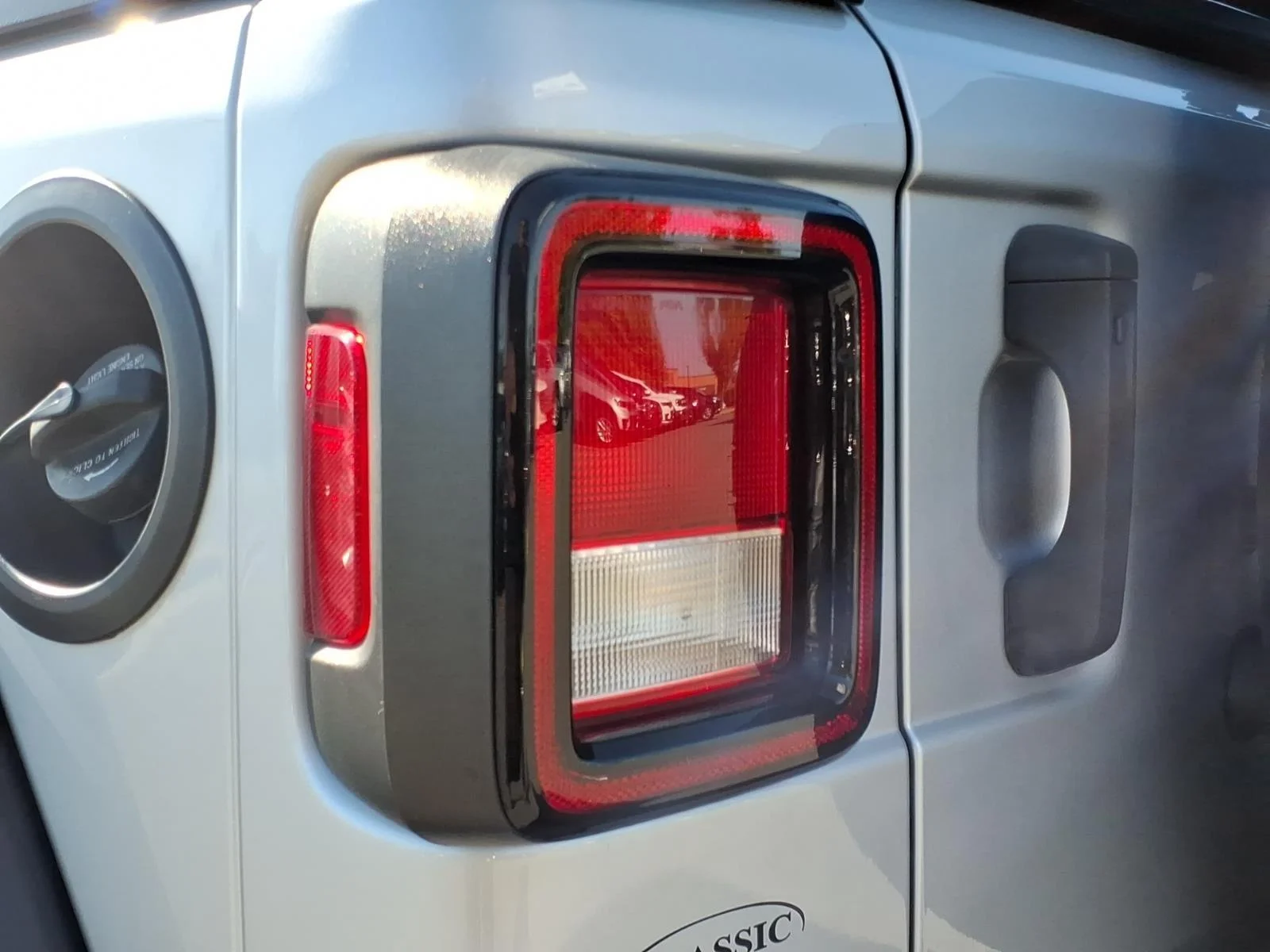 Used 2023 Silver Zynith Clearcoat Jeep Sport Altitude image 17