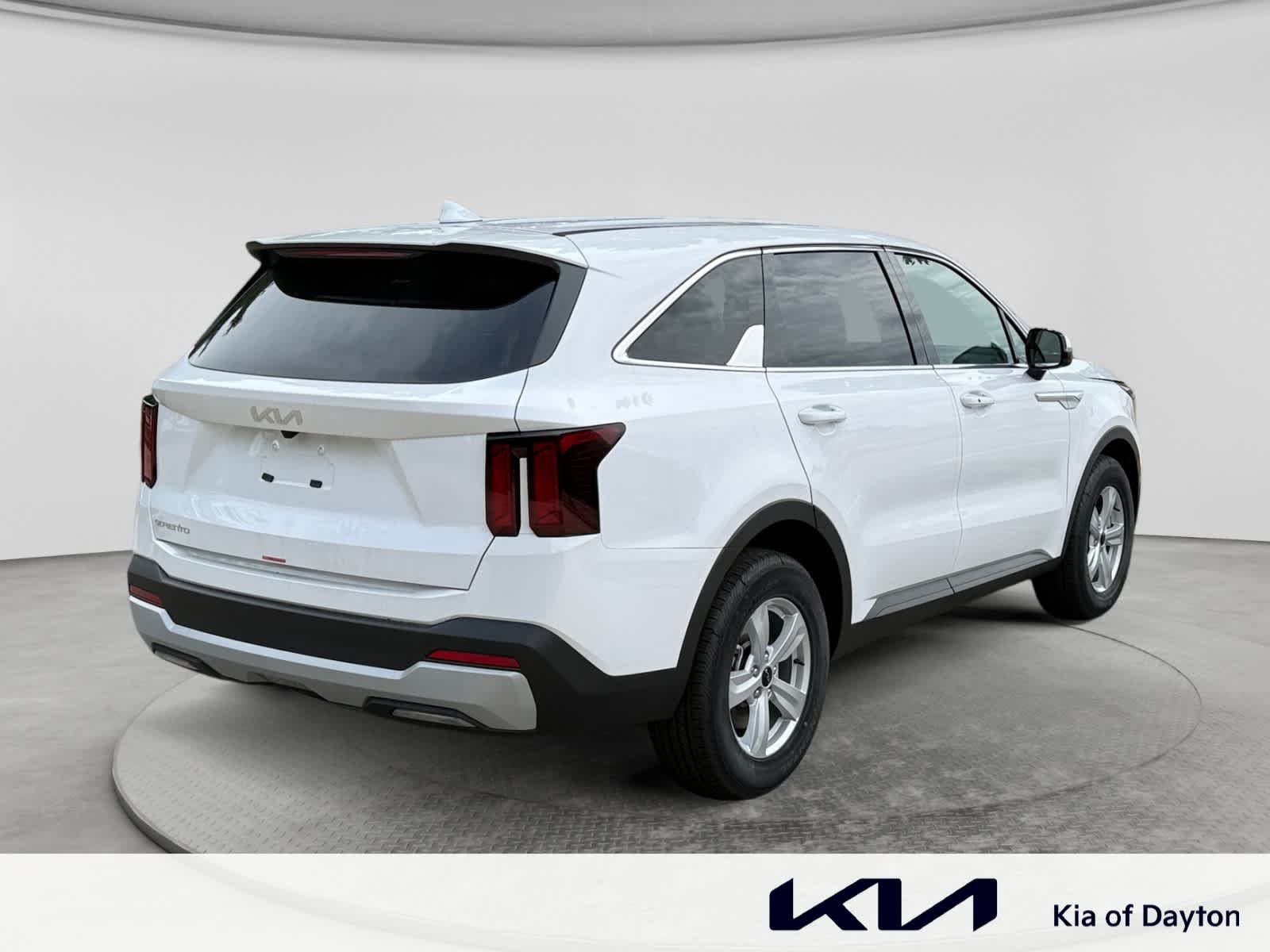 New 2026 Glacial White Pearl Kia LX image 5
