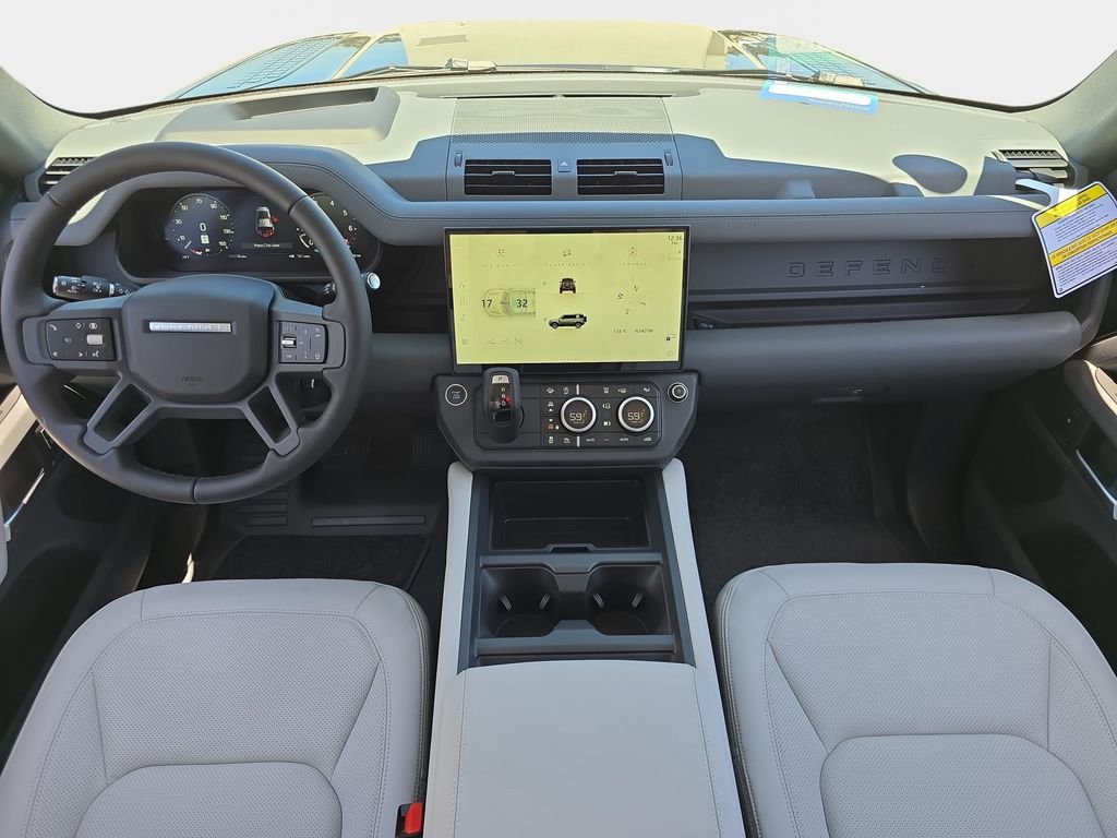 New 2026 Carpathian Grey Land Rover X-Dynamic SE image 9