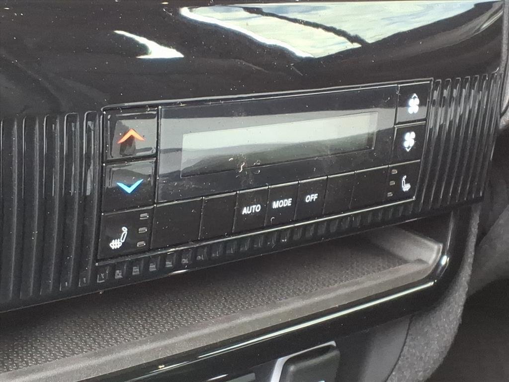 2025 Jeep Wagoneer L Series II - Photo 25
