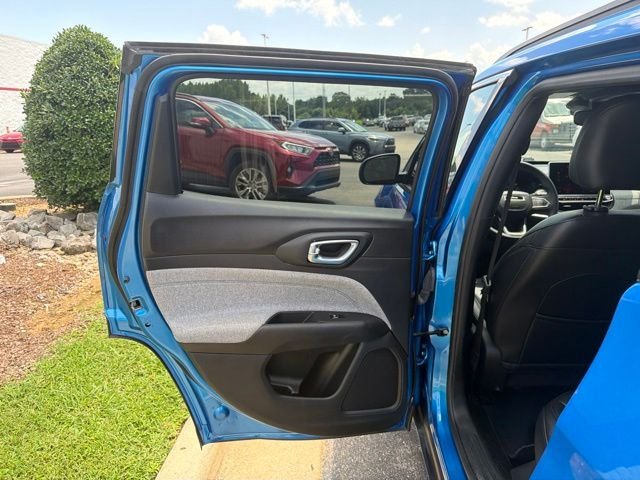 Used 2024 Blue Jeep Latitude image 17
