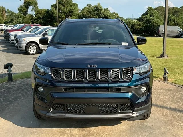 New 2026 Fathom Blue Pearl-Coat Exterior Paint Jeep Latitude image 2