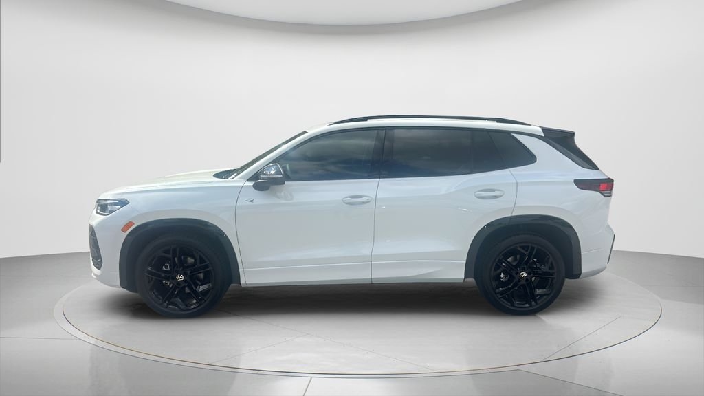 New 2026 Opal White Pearl Volkswagen 2.0T SE R-Line Black image 8