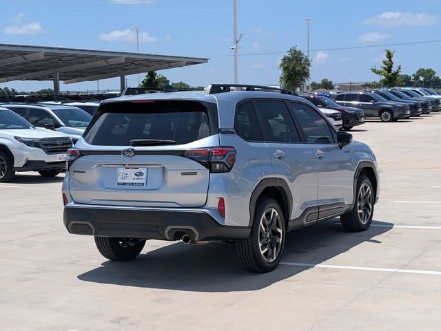 New 2026 ICE SILVER METALLIC Subaru Limited Hybrid image 5