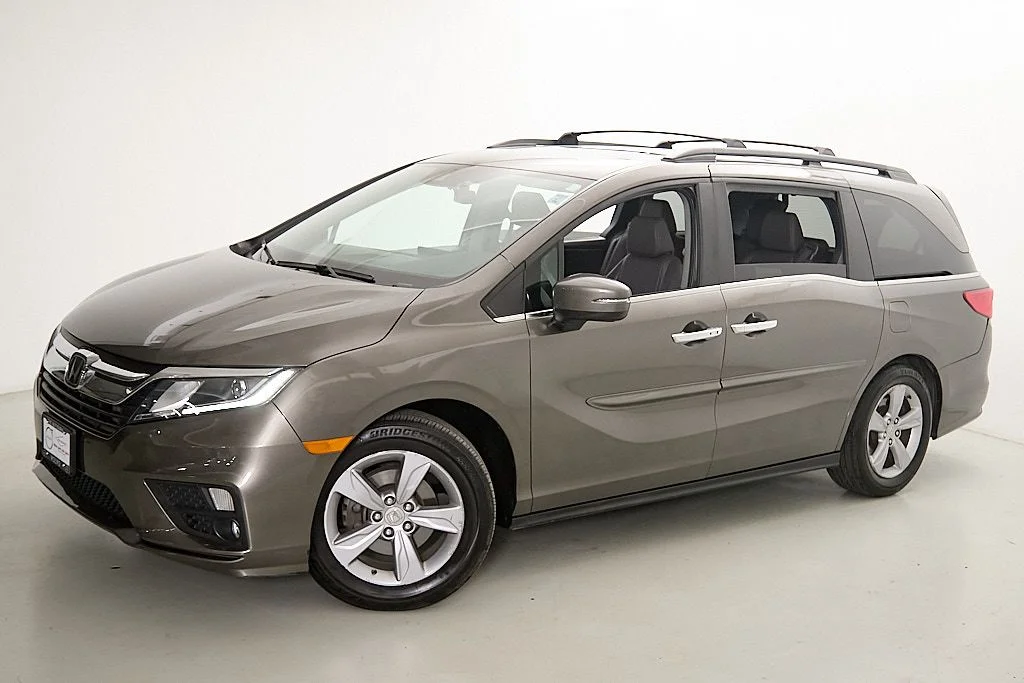 Used 2018 Gray Honda EX-L image 3