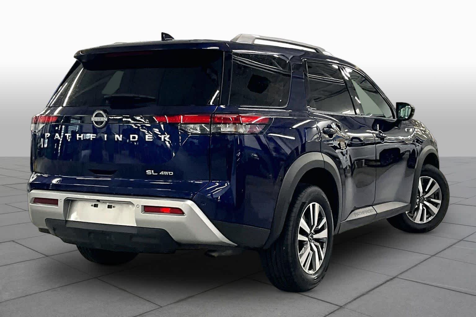 Used 2025 Deep Ocean Blue Pearl Nissan SL image 12