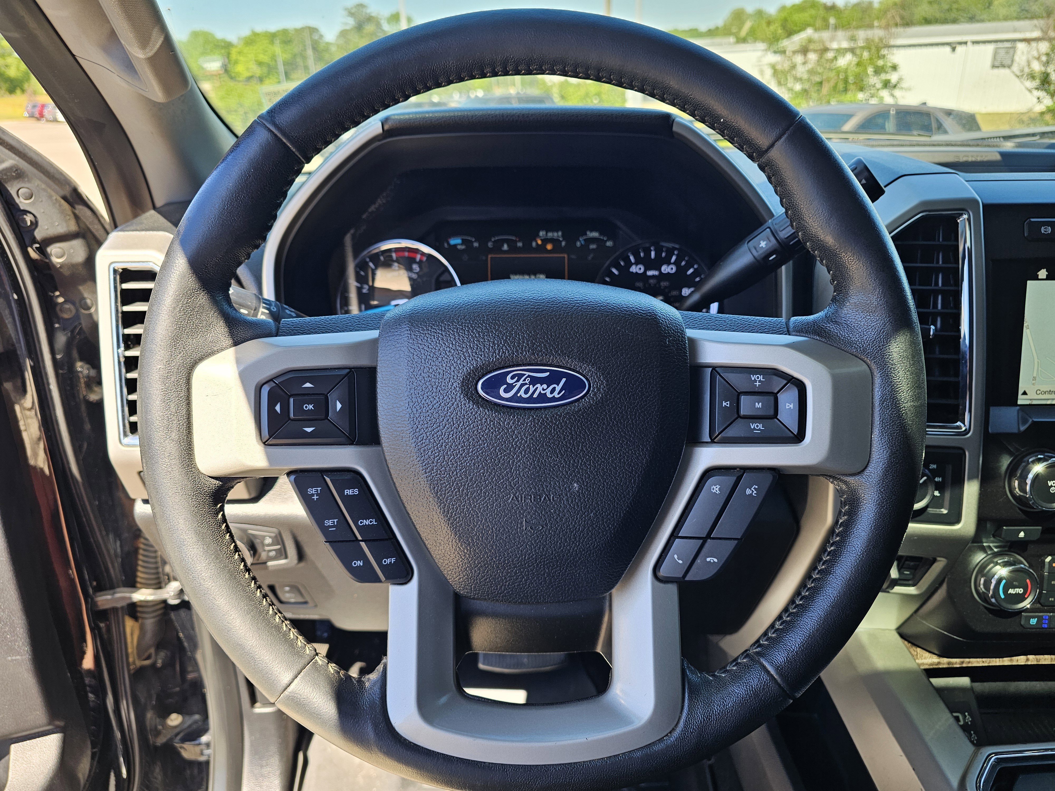 Used 2018 Shadow Black Ford LARIAT image 20