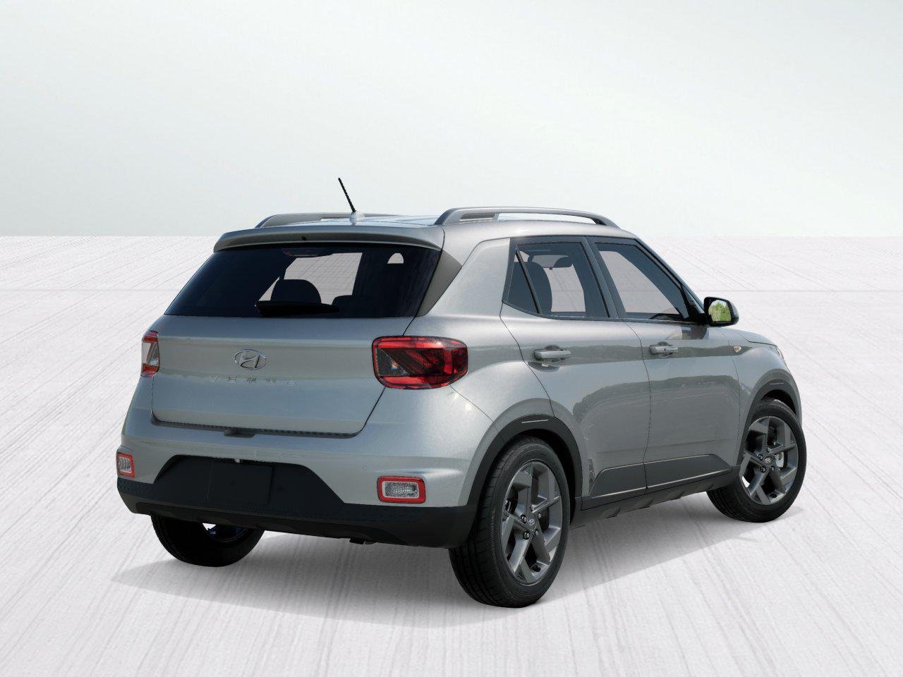 New 2026 Shimmering Silver Hyundai SEL image 4