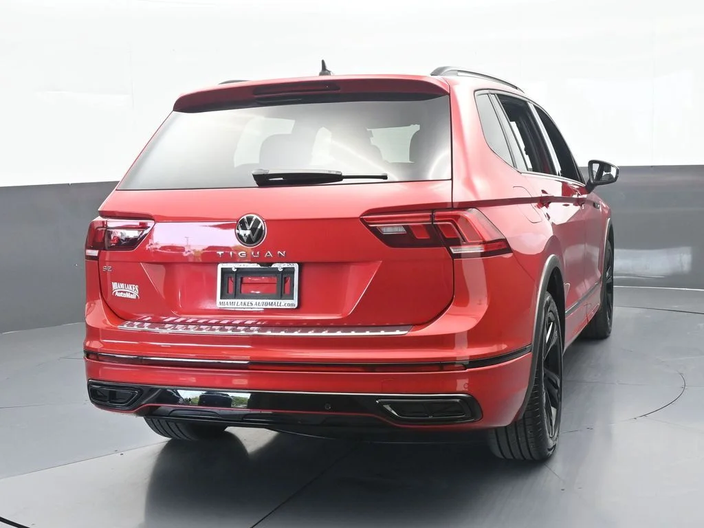 Used 2024 Red Metallic Volkswagen 2.0T SE R-Line Black image 5