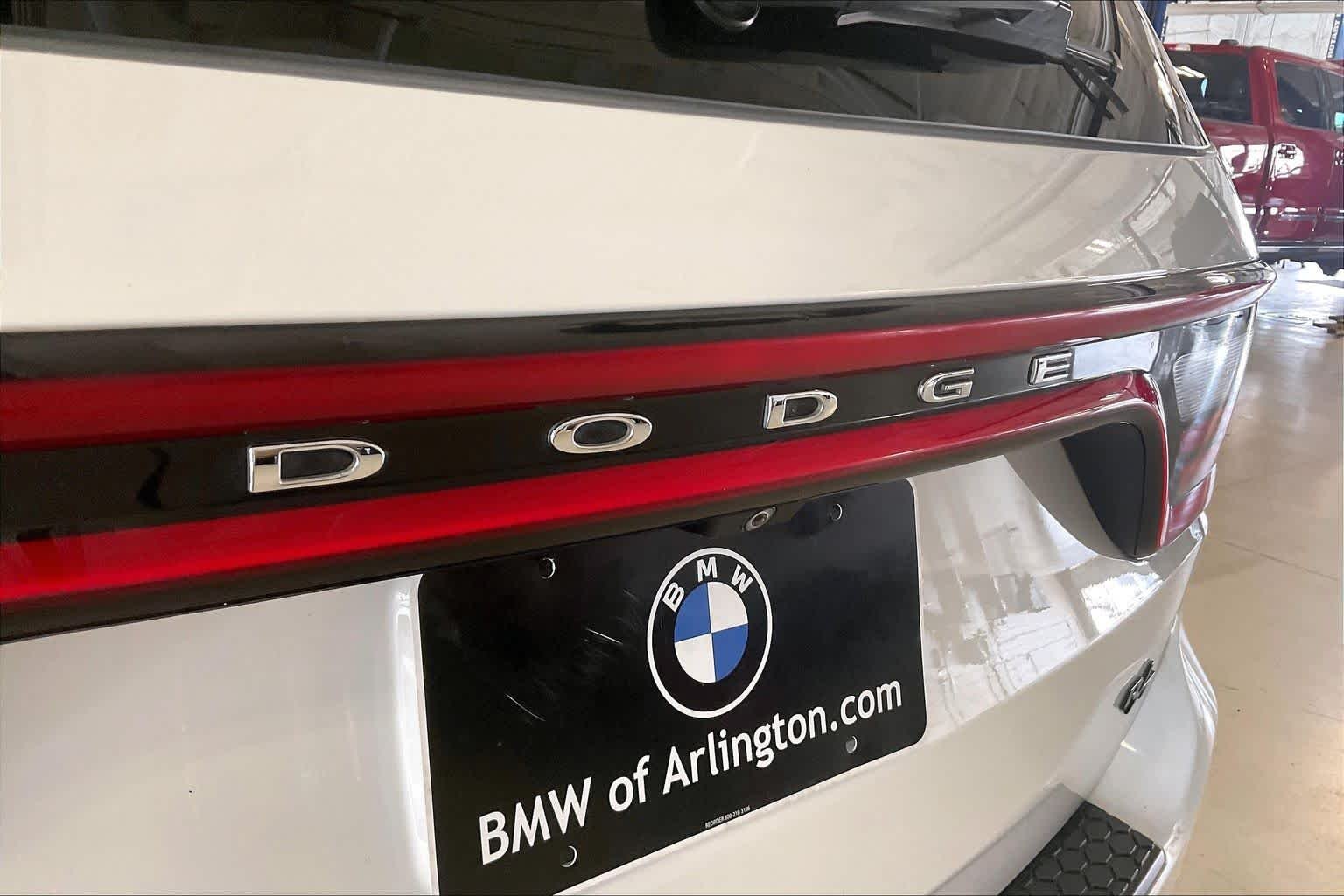 Used 2014 Bright White Clearcoat Dodge R/T image 31