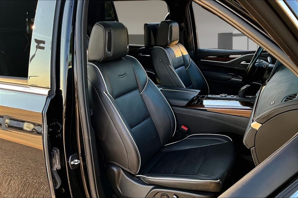 Used 2023 Black Cadillac Premium Luxury image 7