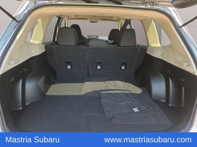 Used 2021 Ice Silver Metallic Subaru Premium image 33