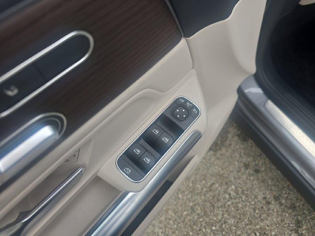 New 2026 Mountain Grey Metallic Mercedes-Benz GLA 250 image 11