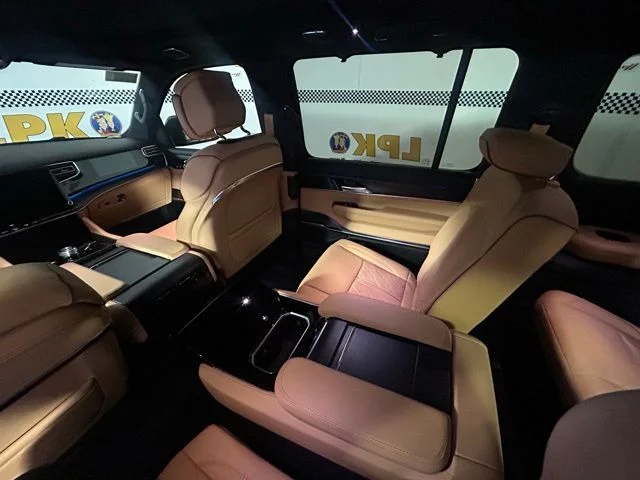 New 2026 Fathom Blue Pearl-Coat Exterior Paint (Late Availability) Jeep Grand Wagoneer image 35