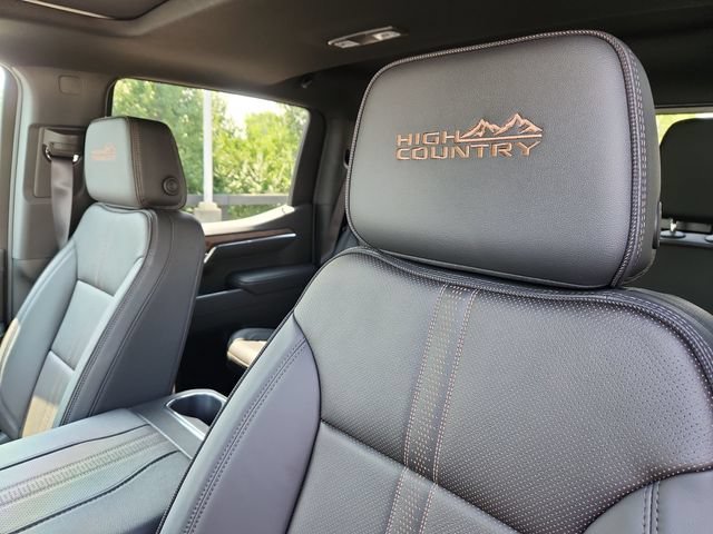 2026 Chevrolet Silverado 1500 High Country - Photo 14