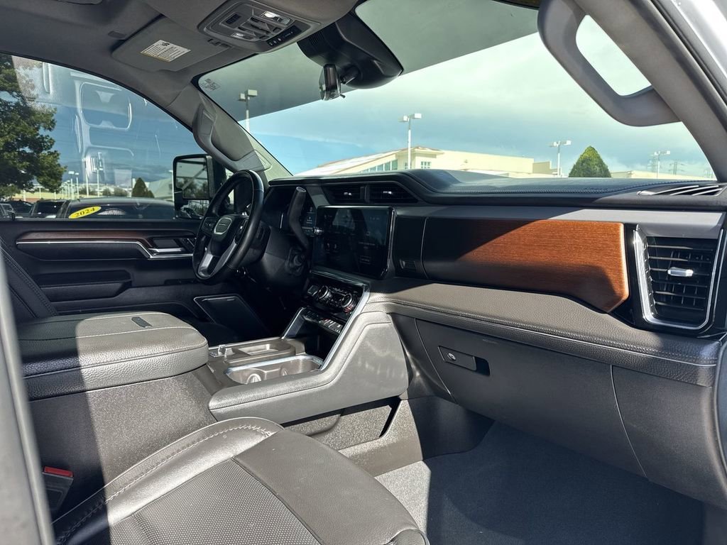 2024 GMC Sierra 3500HD Denali - Photo 32