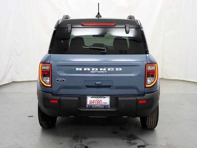 New 2025 Azure Gray Metallic Tri-Coat Ford Outer Banks® image 6
