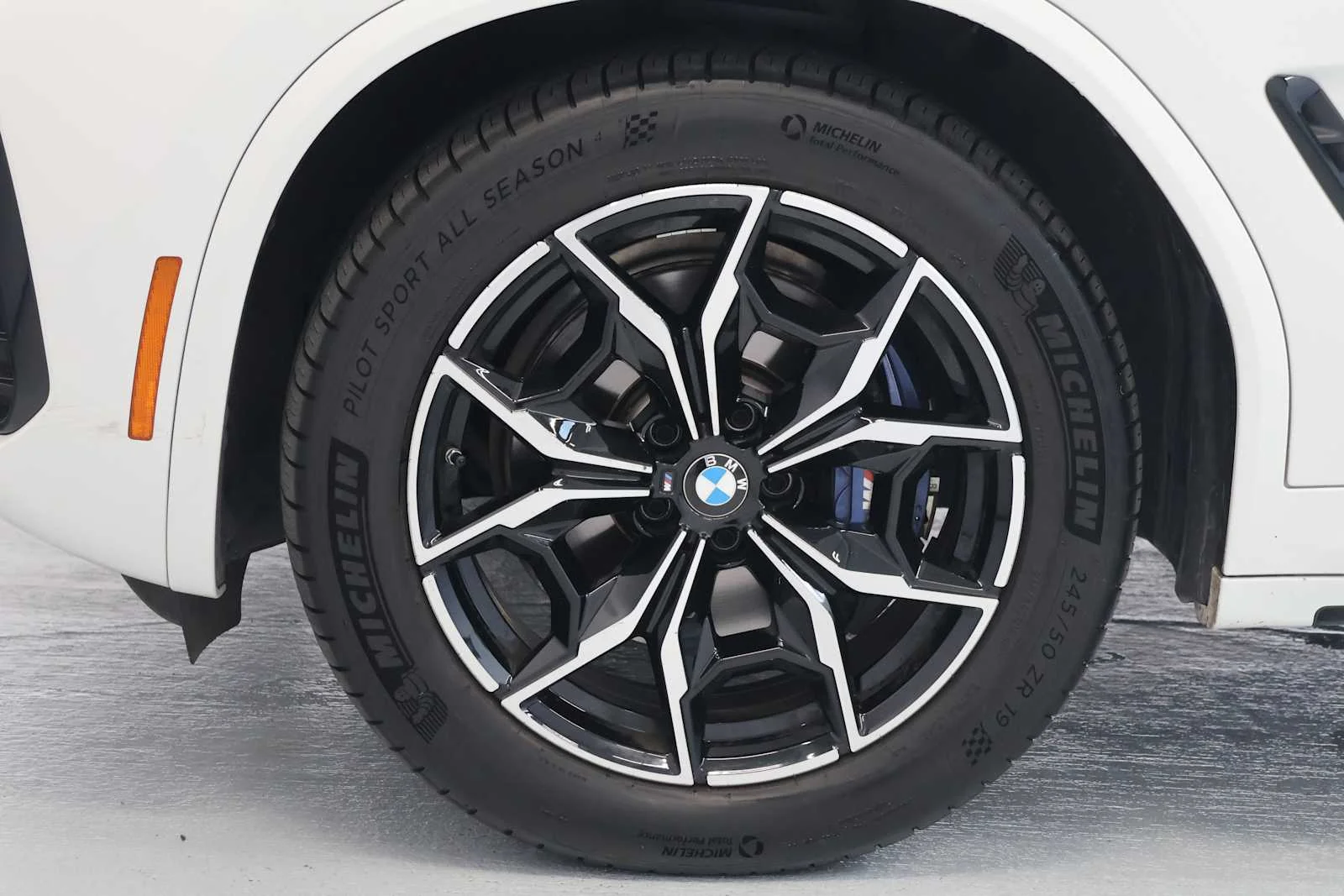 Certified Used 2024 Alpine White BMW M40i image 9