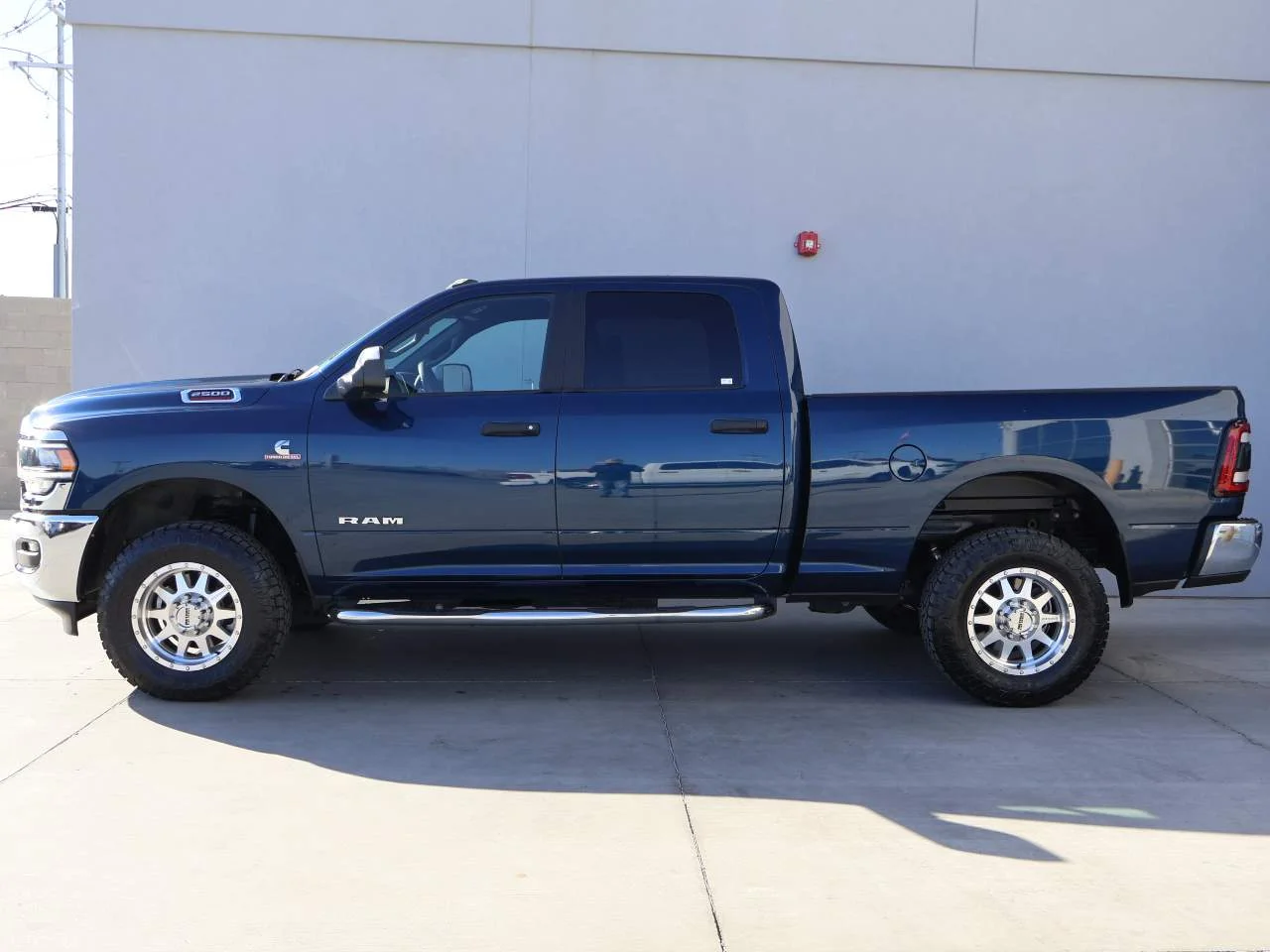 Used 2022 Patriot Blue Pearl Coat Ram Big Horn Crew Cab image 2