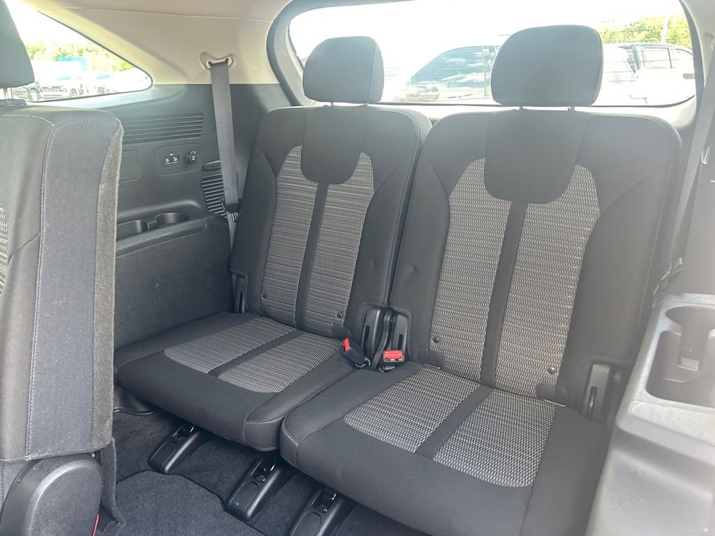 Used 2021 Silver Kia LX image 26