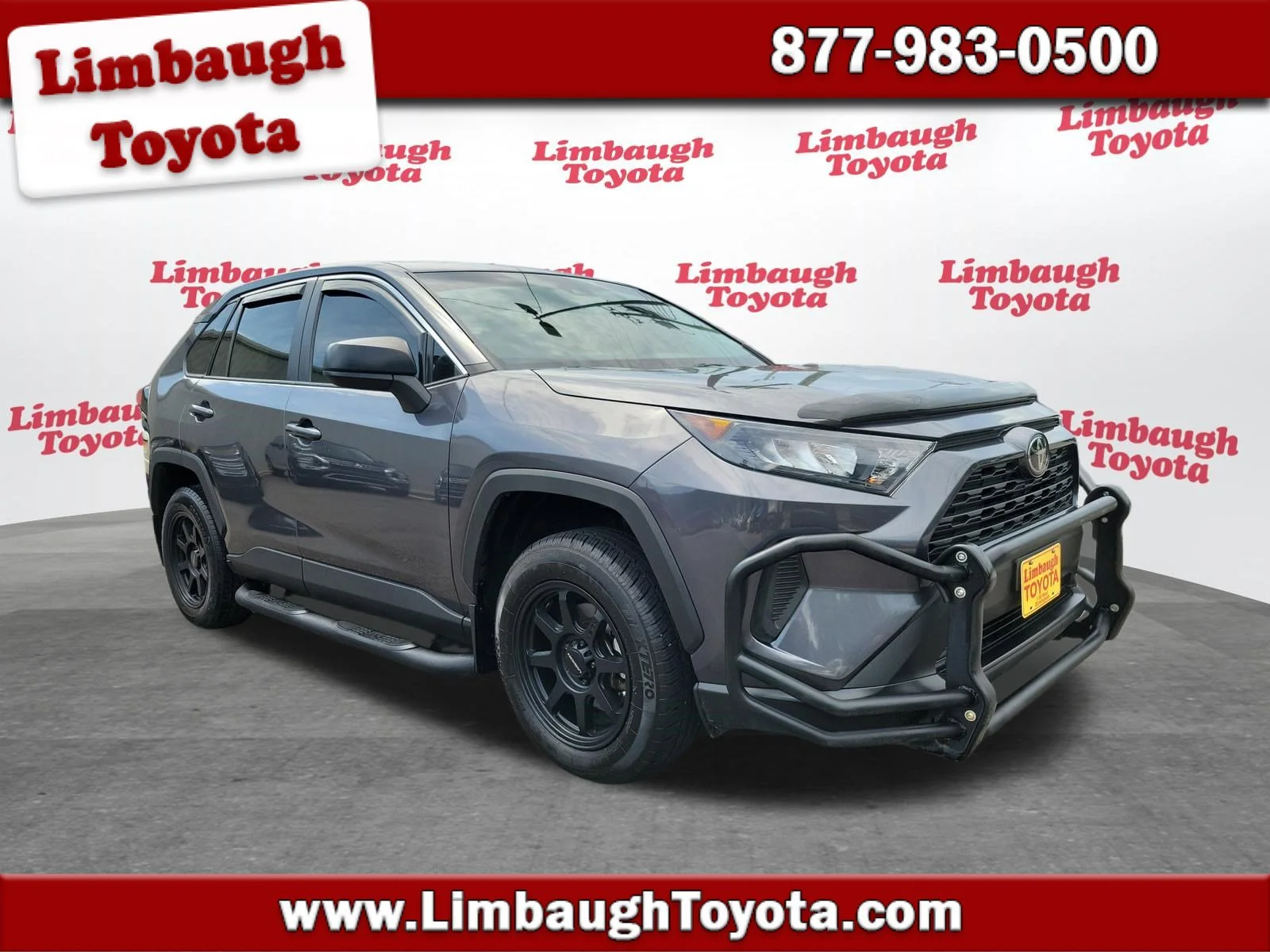 2022 Toyota RAV4 LE FWD's photo